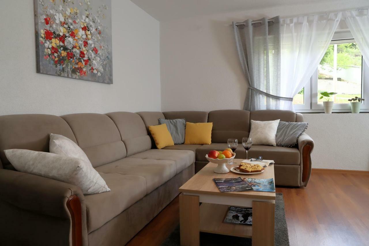 Apartman Sofia Otočac Zewnętrze zdjęcie